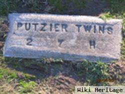 Infant -Twins Putzier