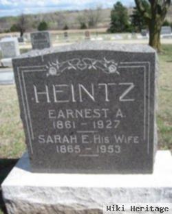 Sarah E Heintz