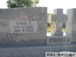 Annie E. Prasatik Piwonka