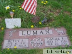 Betty R Luman