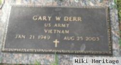 Gary W Derr