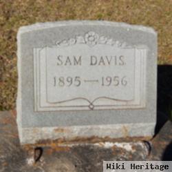 Sam William Davis