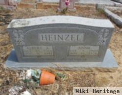 Annie Heinzel