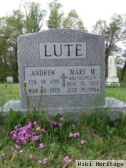 Andrew Lute