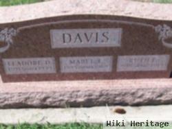 Mabel E Davis