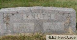 Emma S Knuth