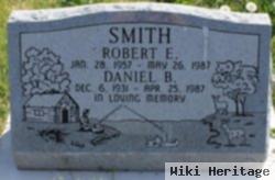 Robert E. Smith