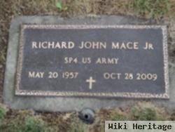 Spc Richard John Mace, Jr