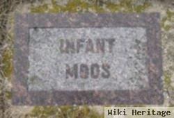 Infant Moos