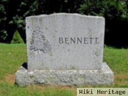 Lewis E Bennett