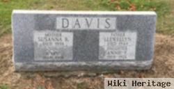 Susanna R Davis