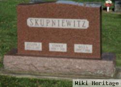 Connie Neuman Skupniewitz