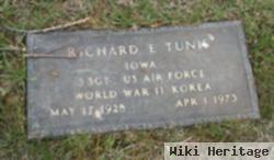 Sgt Richard E Tunis