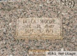 Della Moore Smith