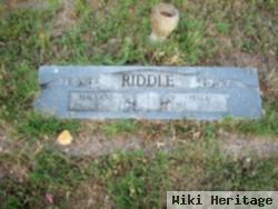 Hale Riddle