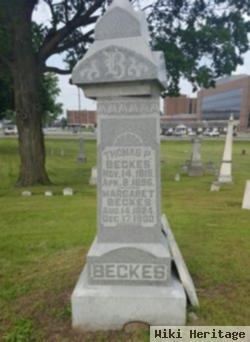 Thomas P Beckes