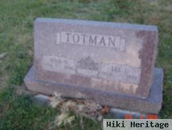 Lee Lewis Totman