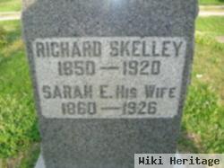 Sarah E. Skelley