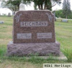 Henry J Reichmann