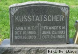 Anna M T Kusstatscher