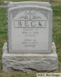 Anna M Beck