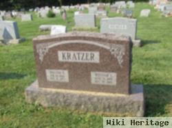 William L Kratzer