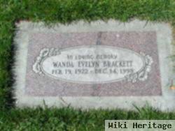 Wanda Evelyn Livingston Brackett