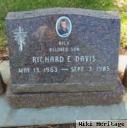 Richard E "rick" Davis