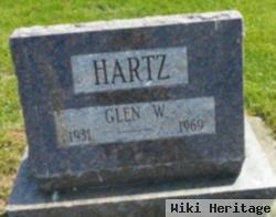 Glen W Hartz