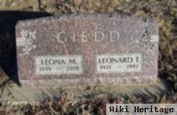 Leona M "girlie" Plaatje Giedd