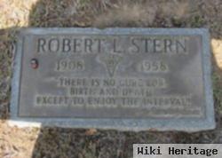 Robert Leo Stern