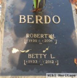 Betty L Berdo