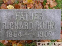 Richard Kuhn