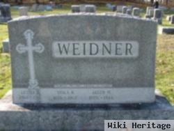 Lester R Weidner