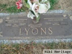 Joyce Dee "j. D." Lyons