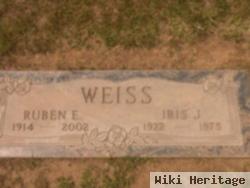 Ruben E Weiss