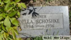 Della Schoshke