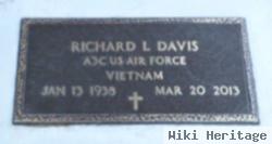 Richard L Davis