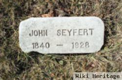 John Seyfert