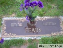 Helen M Fears