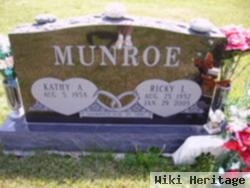 Ricky L Munroe