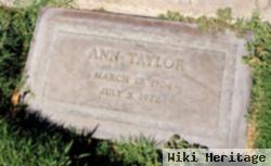 Trama Ann Taylor