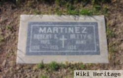 Robert S Martinez