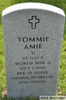 Tommie Amie