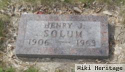 Henry J Solum