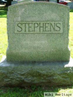 Oscar C Stephens