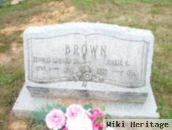 Jinkie R Brown