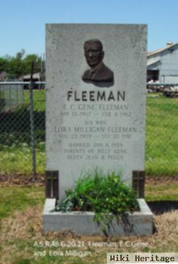 Lora Mae Milligan Fleeman