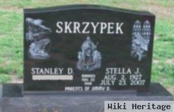 Stella J Skrzypek