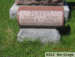 Arthur W Schutt